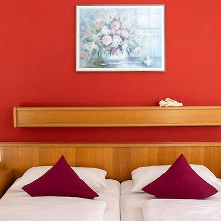 Hotel Garni Zum Hirschen Iphofen Εξωτερικό φωτογραφία